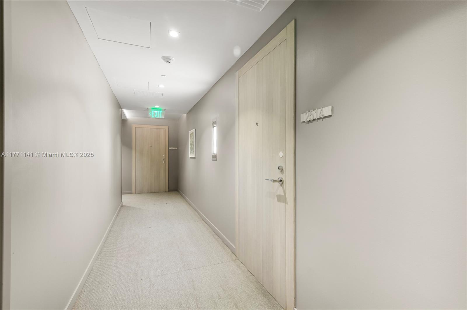 1000 Brickell Plz #2514, Miami FL 33131