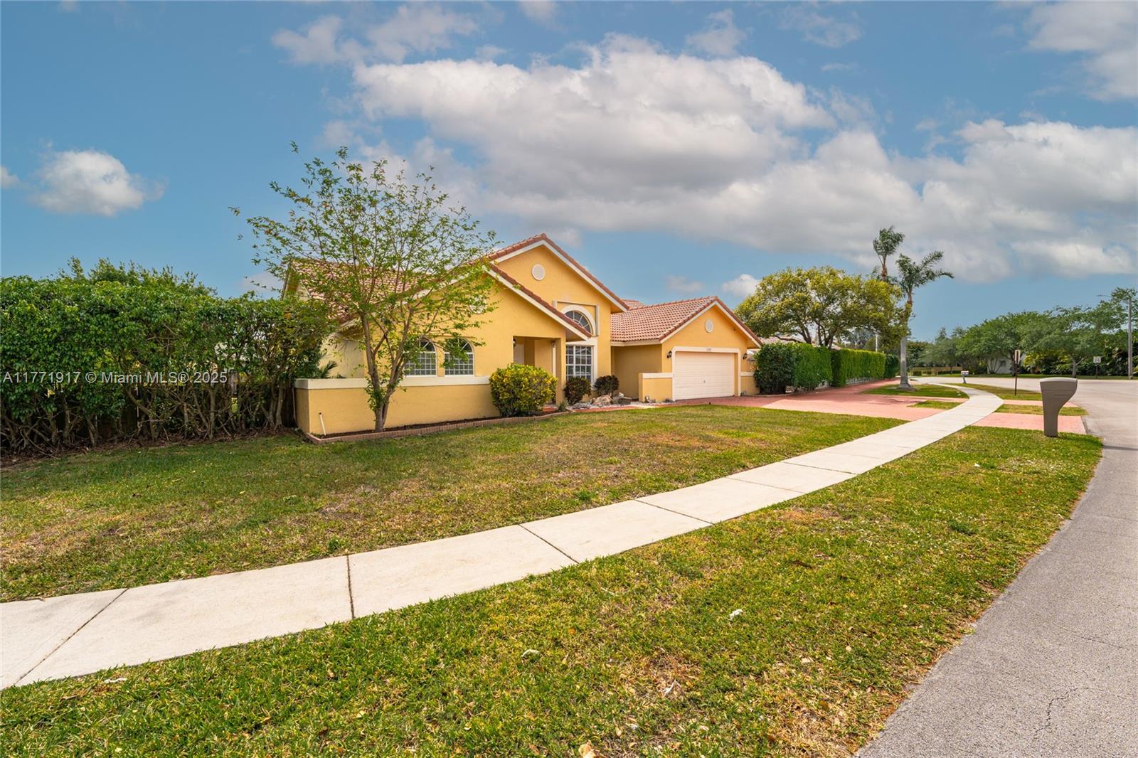 1400 SW 54th Ave, Plantation, Florida image 1
