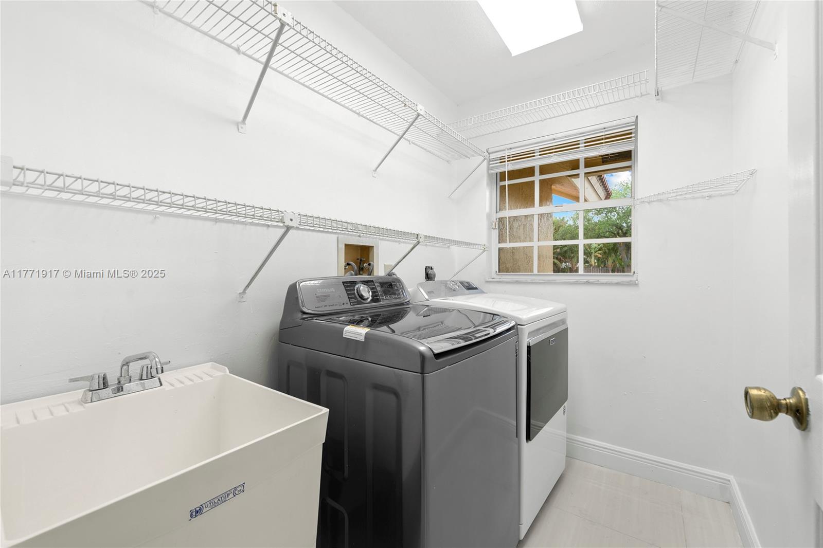 1400 SW 54th Ave, Plantation, Florida image 33