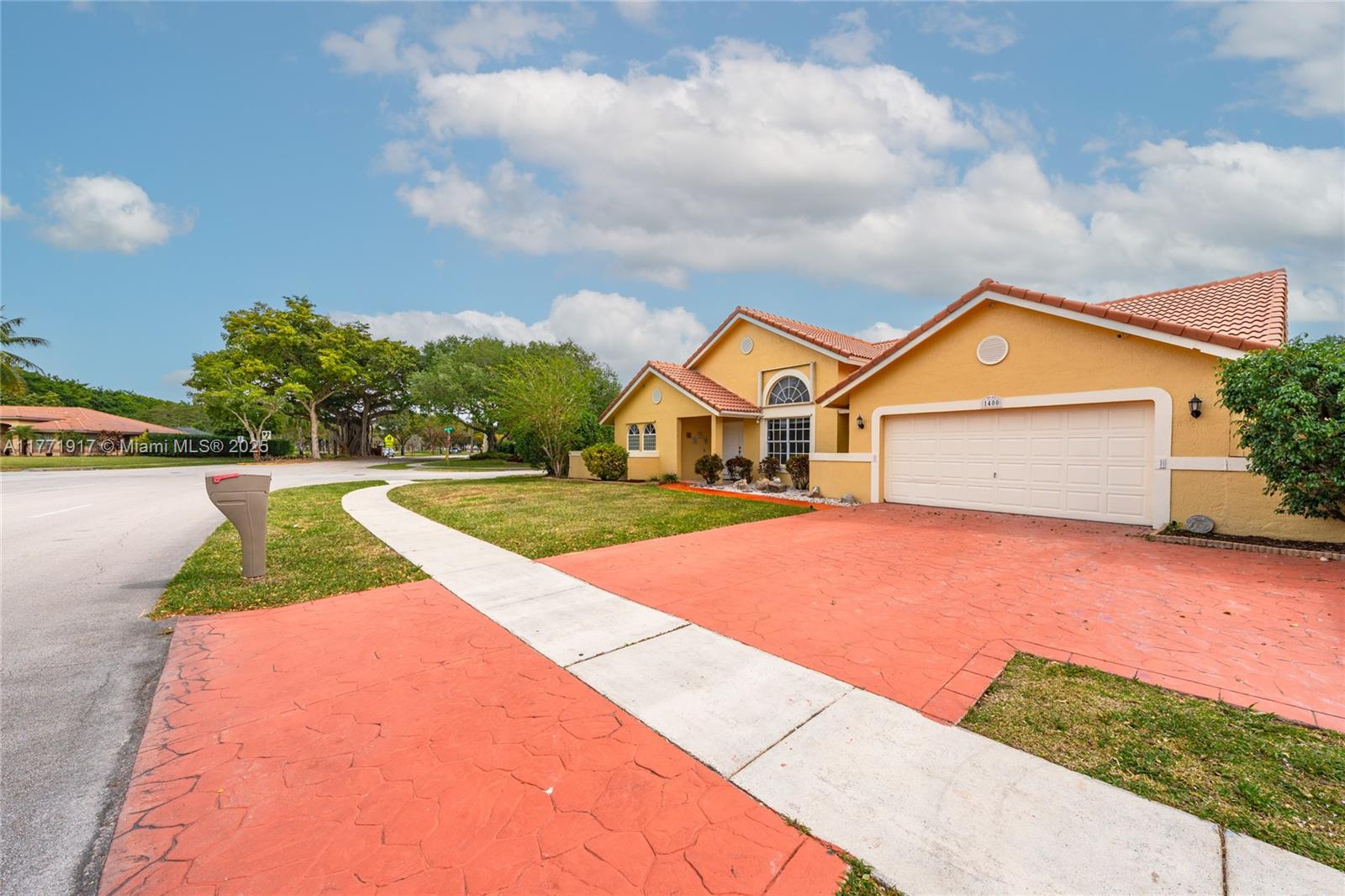 1400 SW 54th Ave, Plantation, Florida image 4