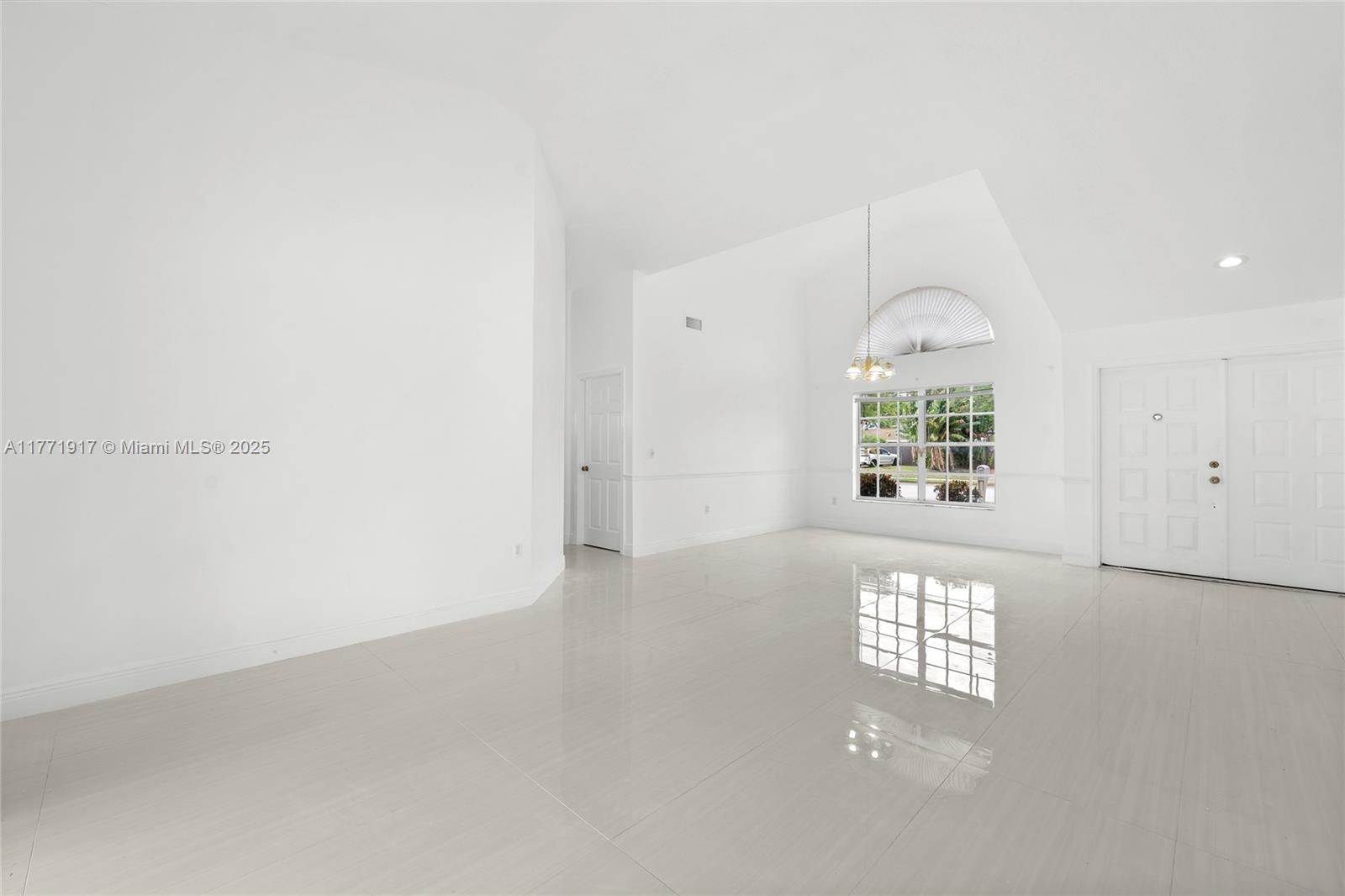 1400 SW 54th Ave, Plantation, Florida image 9