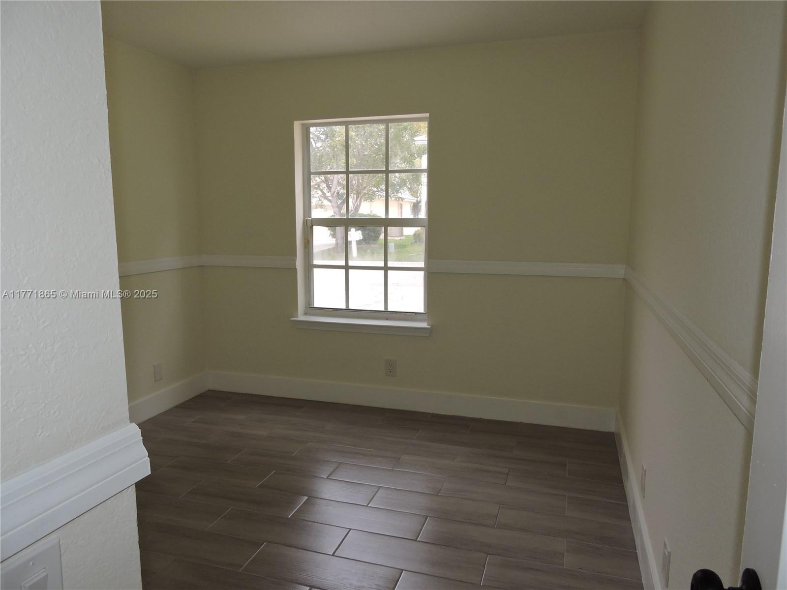 Listing Photo 28