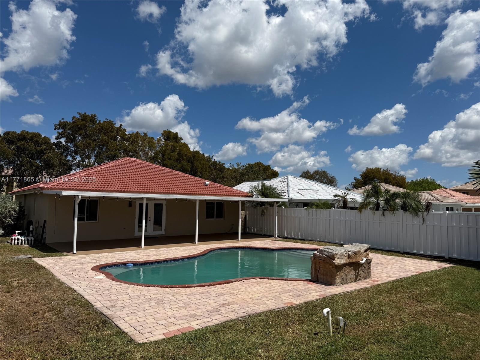 Listing Photo 32