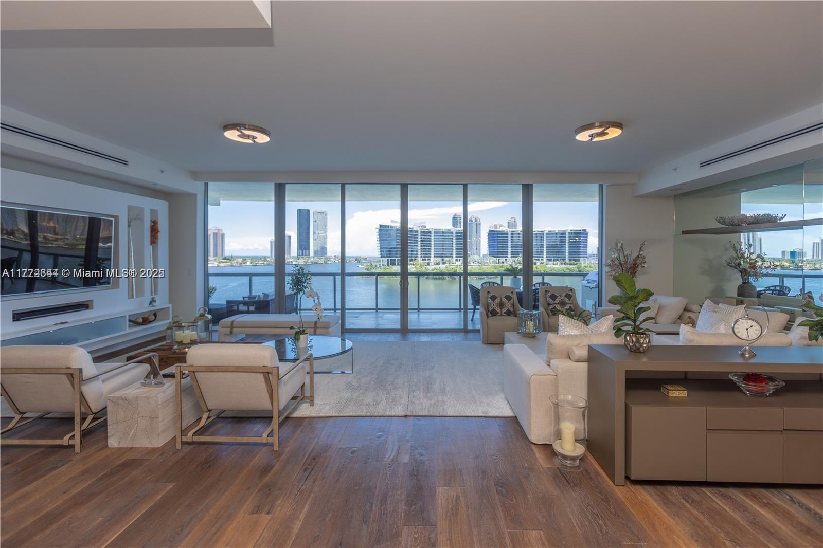 3300 NE 188th St #618, Aventura FL 33180