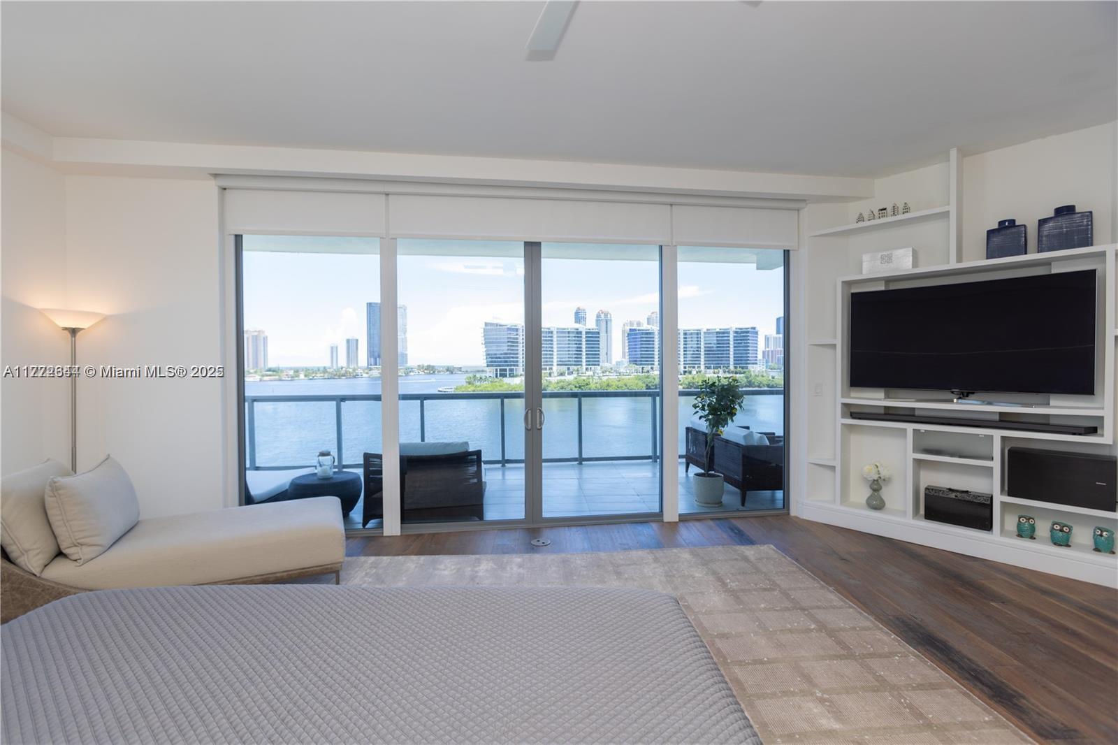 3300 NE 188th St #618, Aventura FL 33180