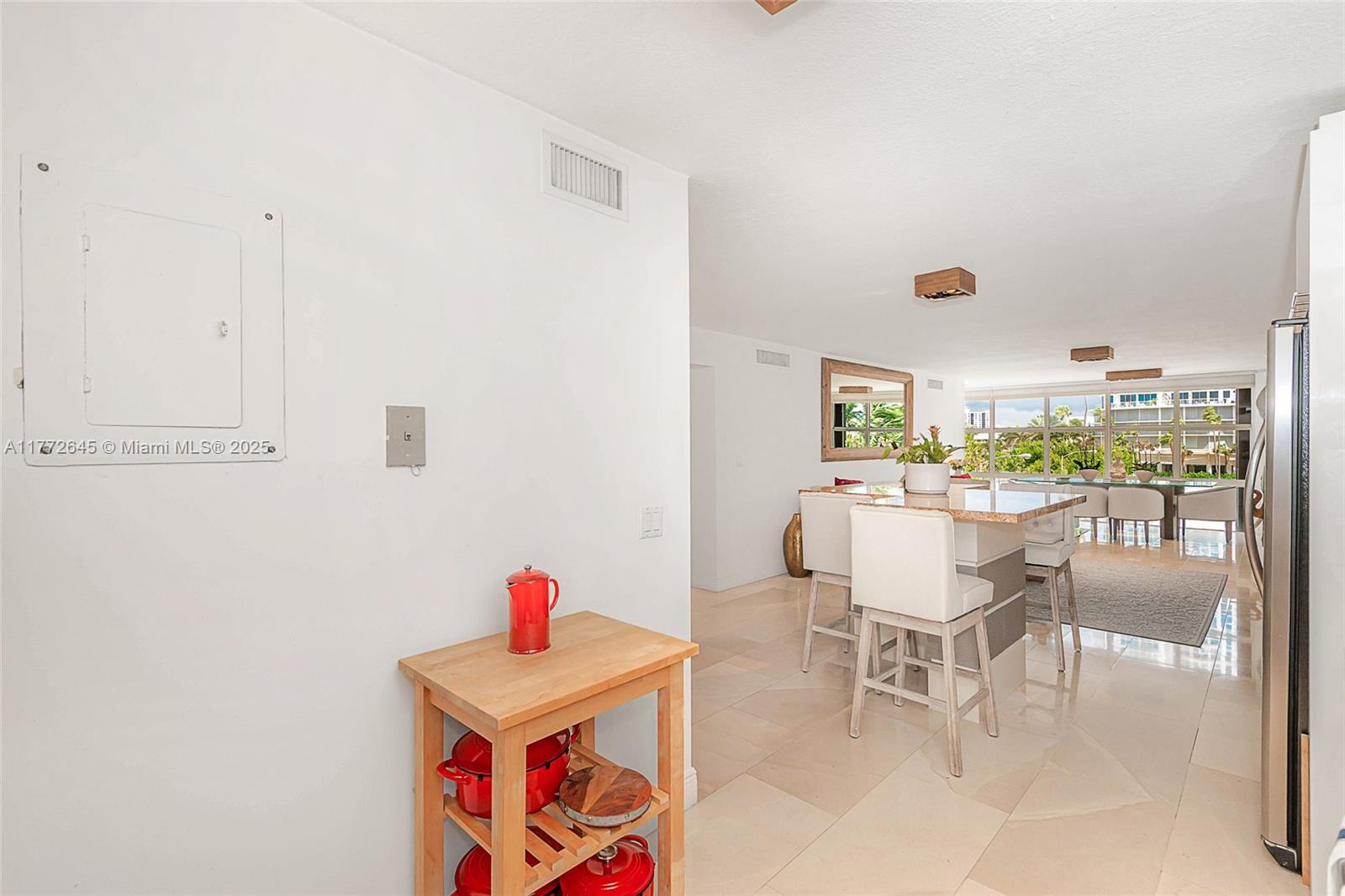 Listing Photo 16