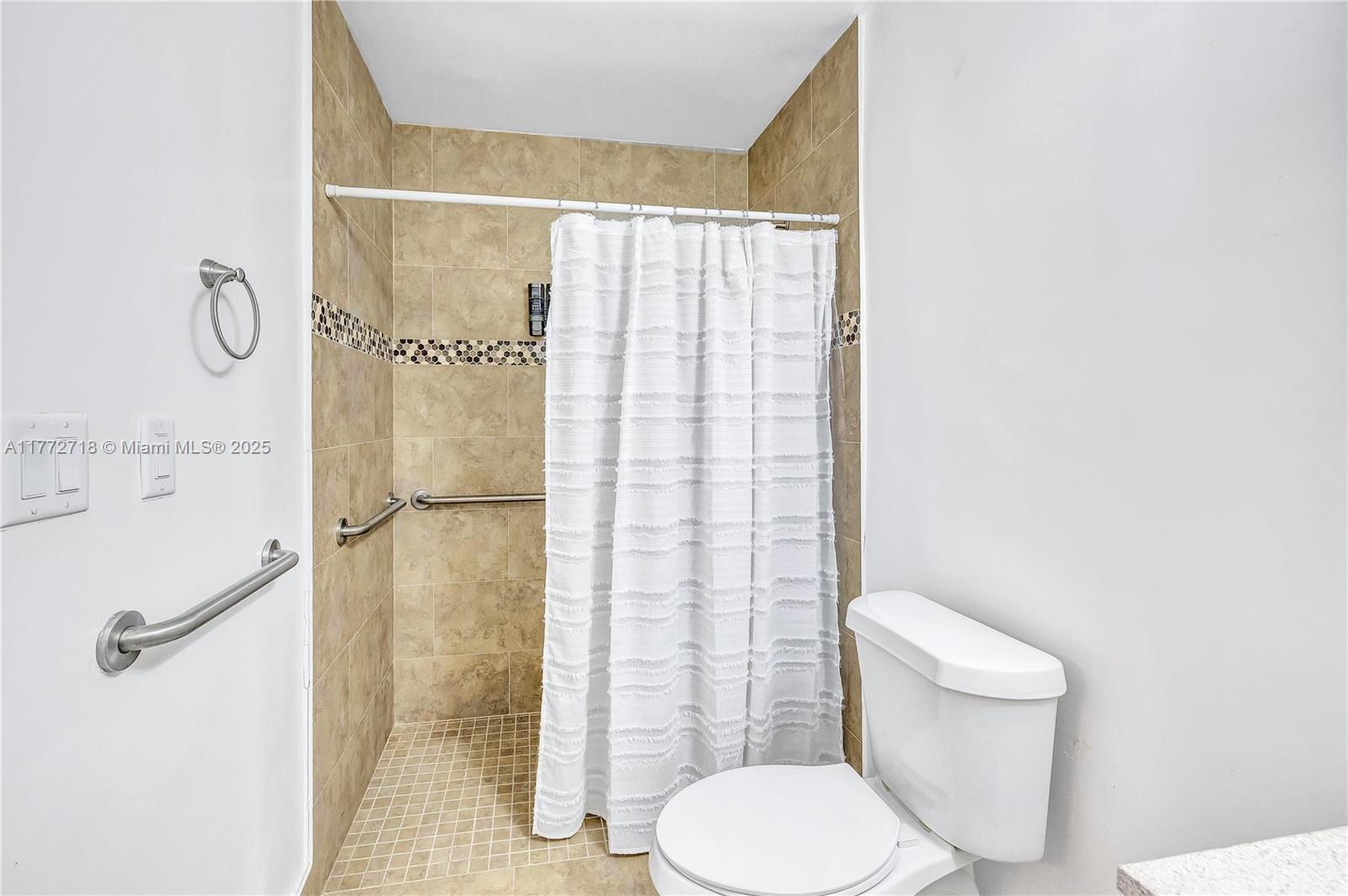 Listing Photo 13