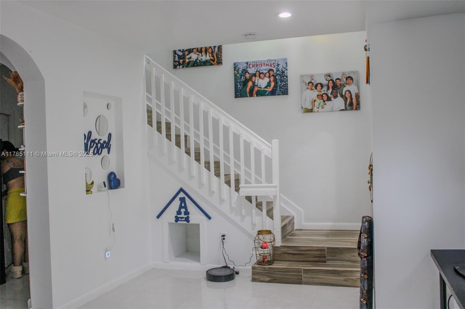 Listing Photo 9