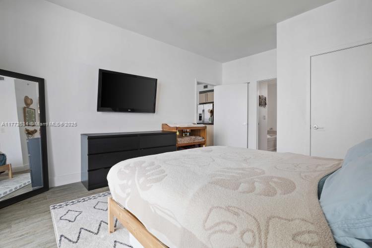 Listing Photo 16