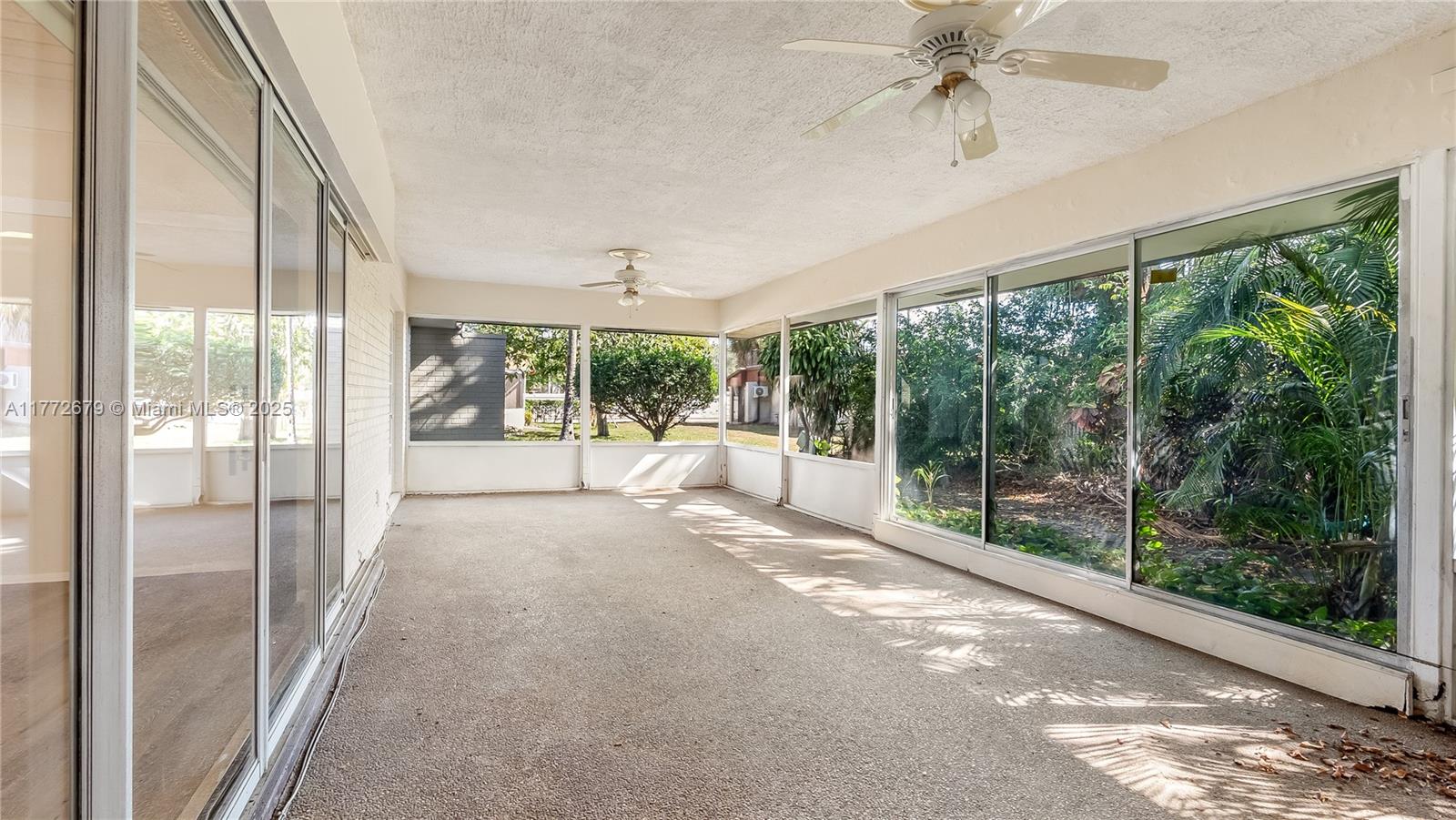 6102 White Oak Ln, Tamarac, Florida image 38