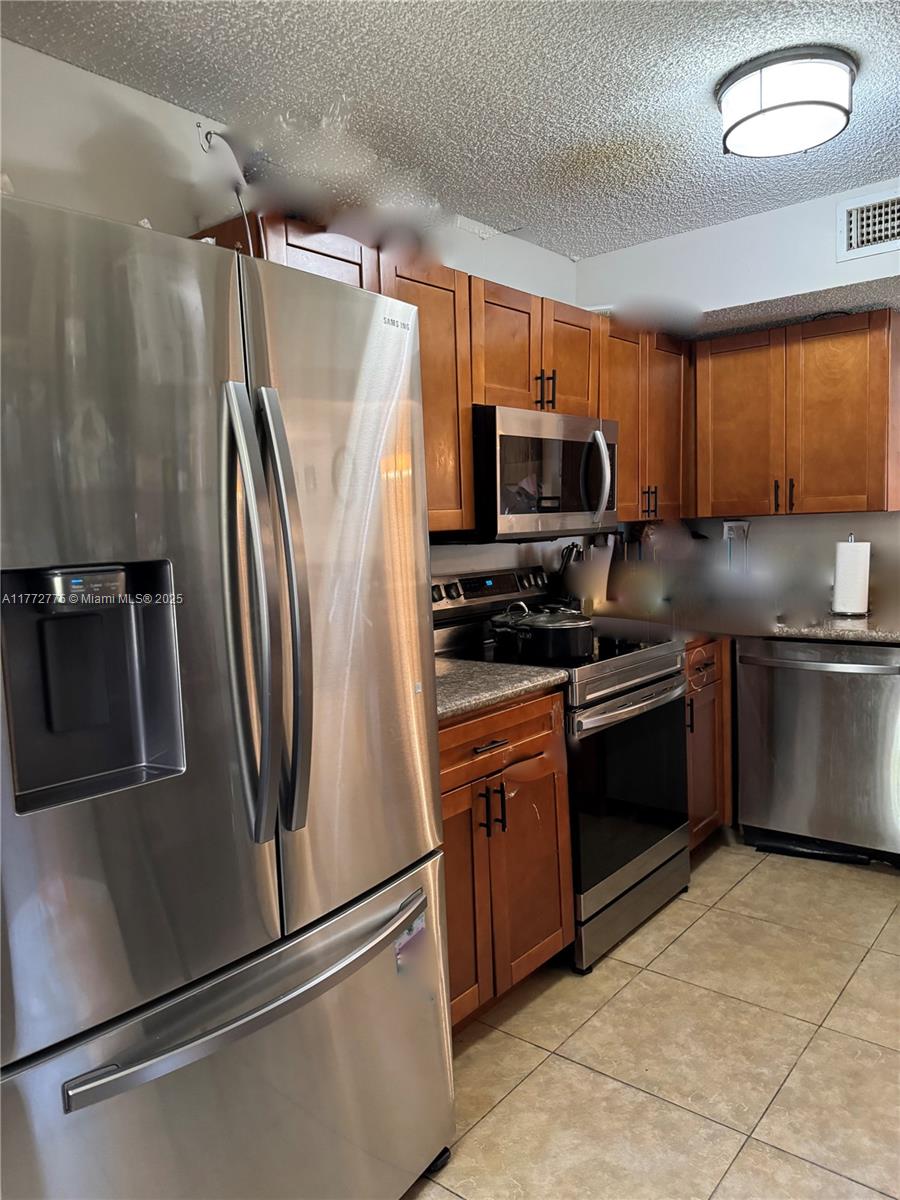 8801 Wiles Rd #108, Coral Springs, Florida image 9
