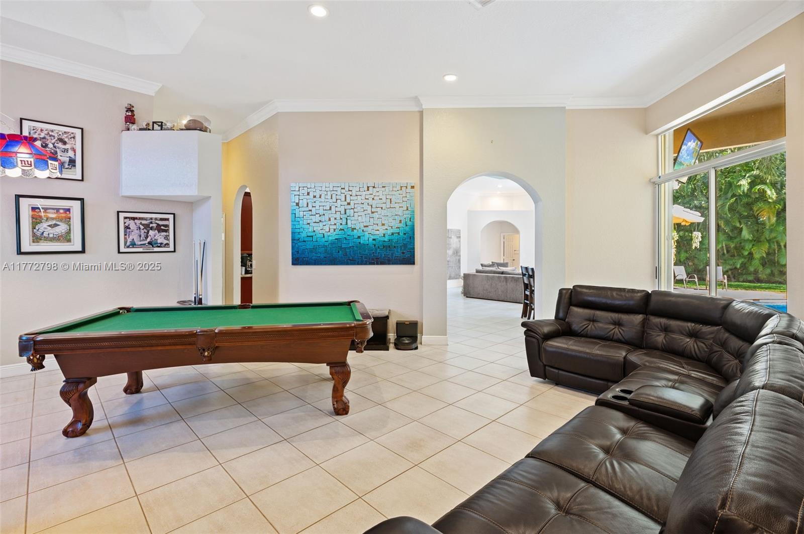 2510 Jardin Dr, Weston, Florida image 11