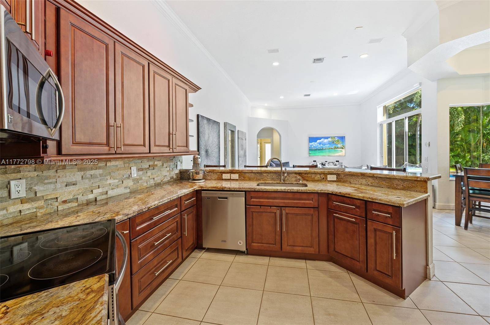 2510 Jardin Dr, Weston, Florida image 14