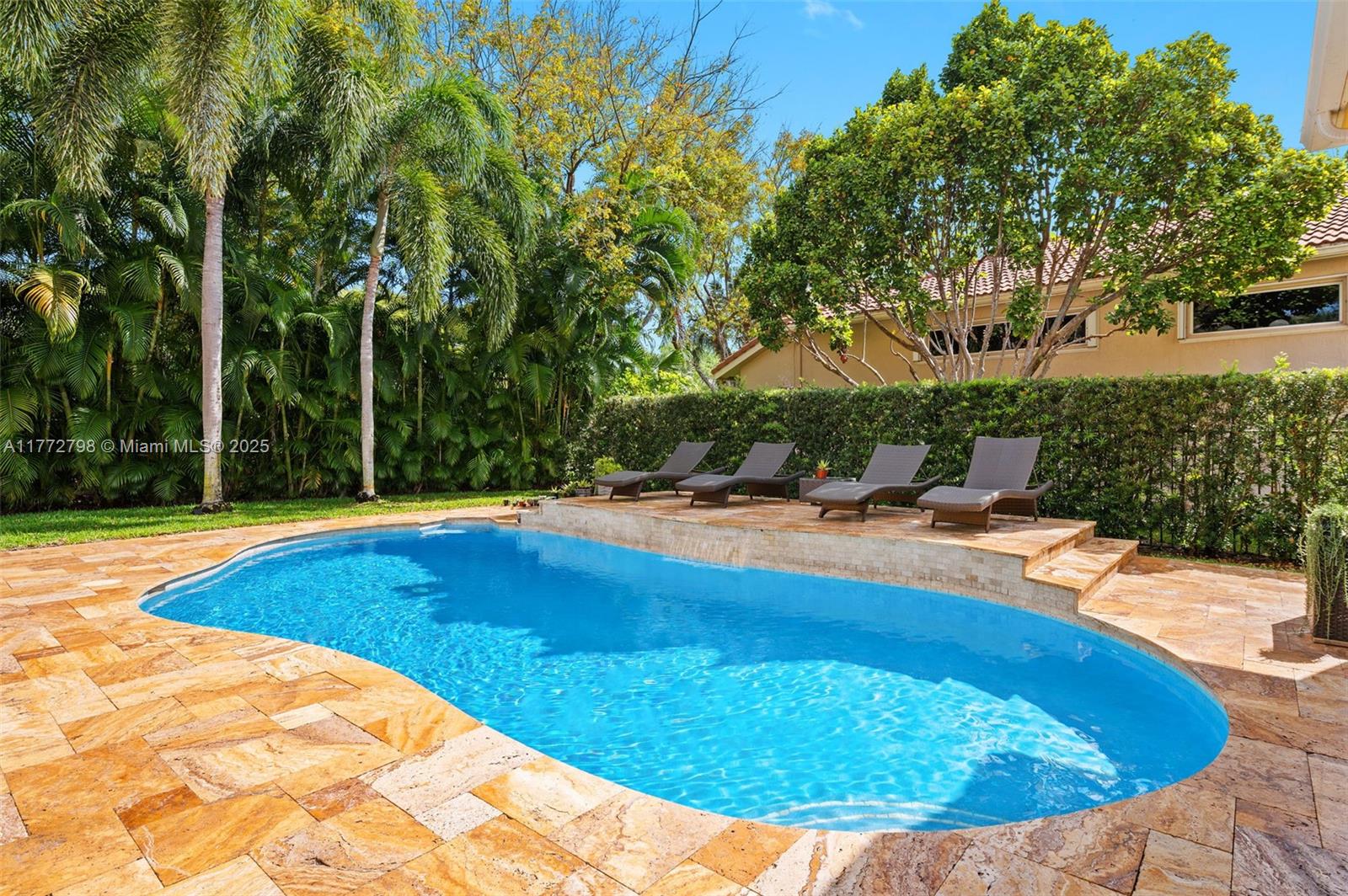 2510 Jardin Dr, Weston, Florida image 7