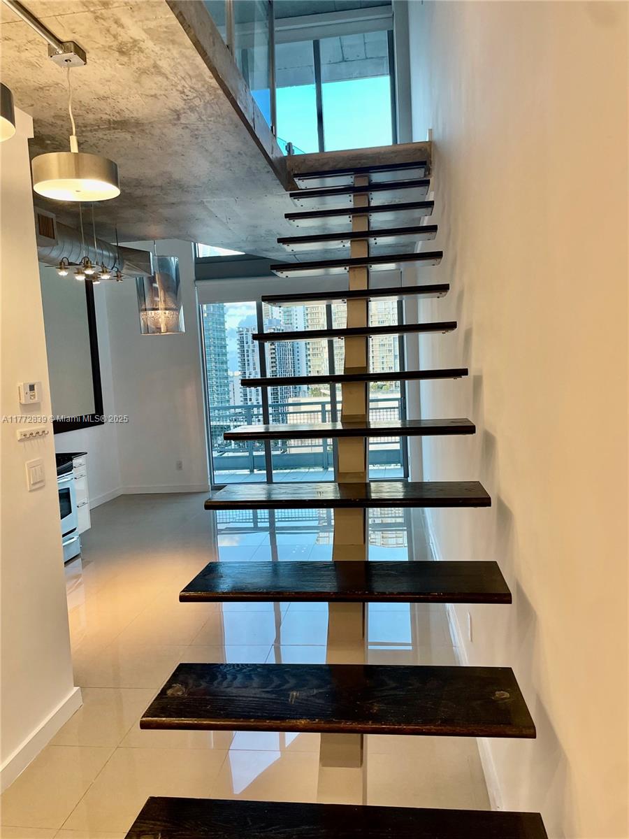 690 SW 1st Ct #1922, Miami FL 33130