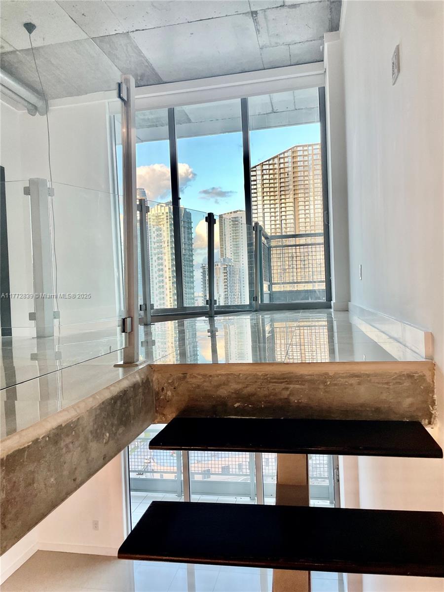 690 SW 1st Ct #1922, Miami FL 33130