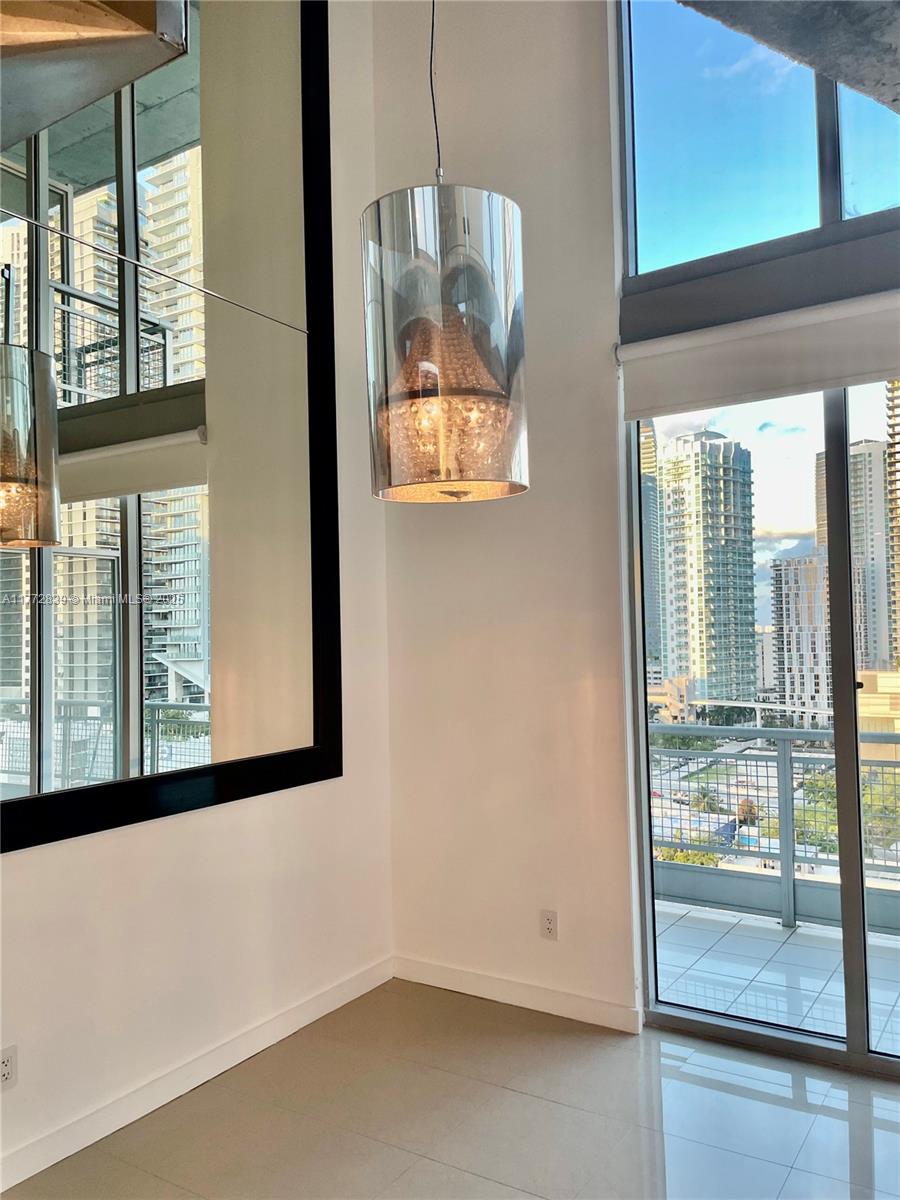 690 SW 1st Ct #1922, Miami FL 33130