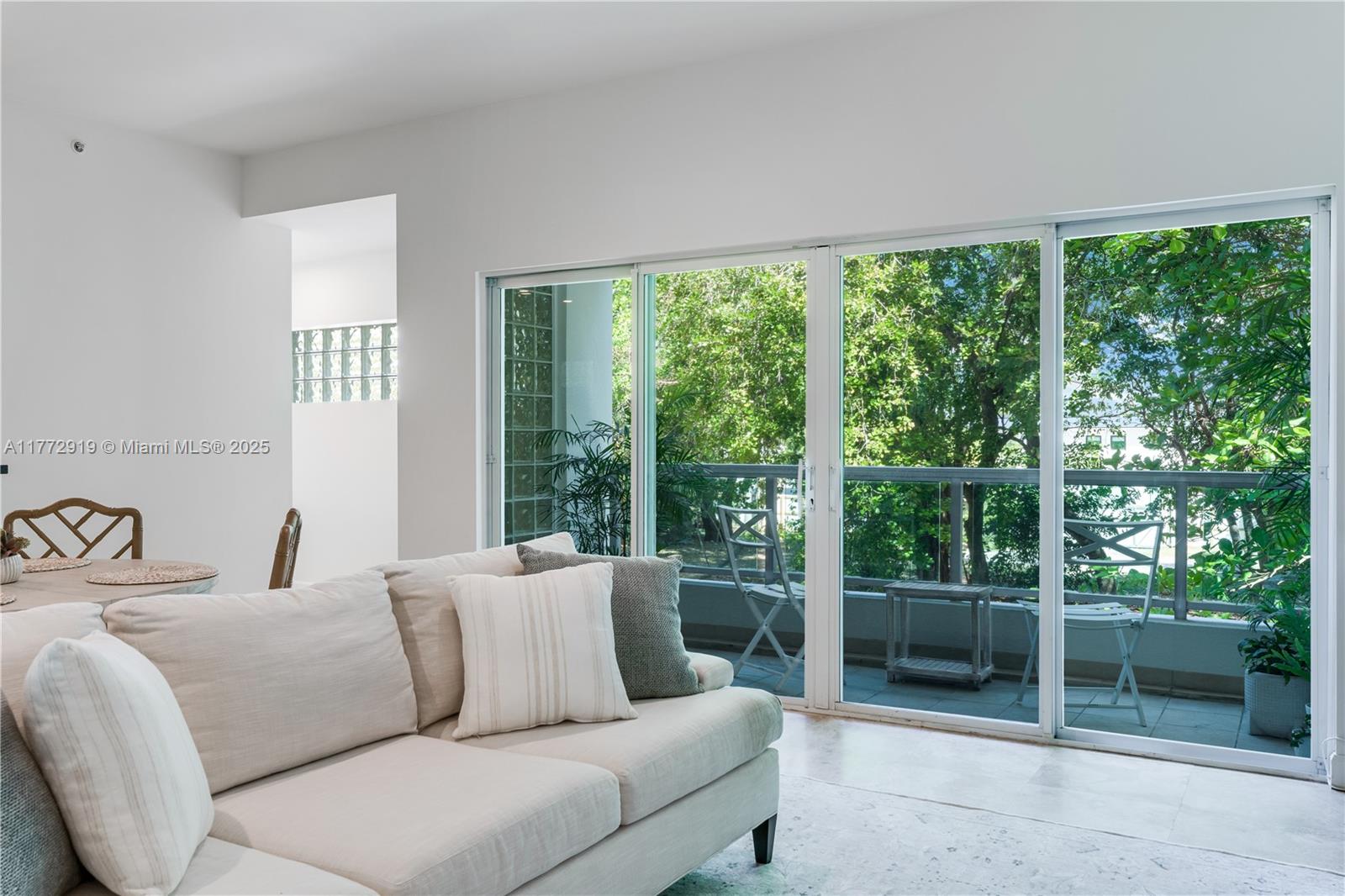 2699 Tigertail Ave #23, Coconut Grove, Florida image 11