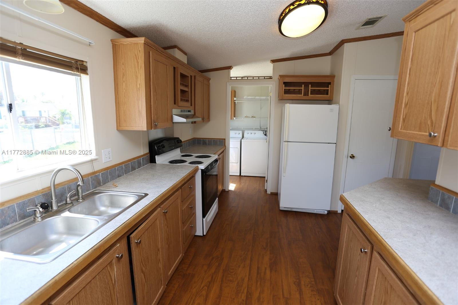 220 NE 12 Ave #67, Homestead, Florida image 4