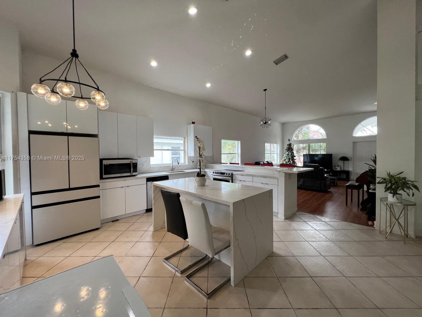 Residential, Wellington, Florida image 25