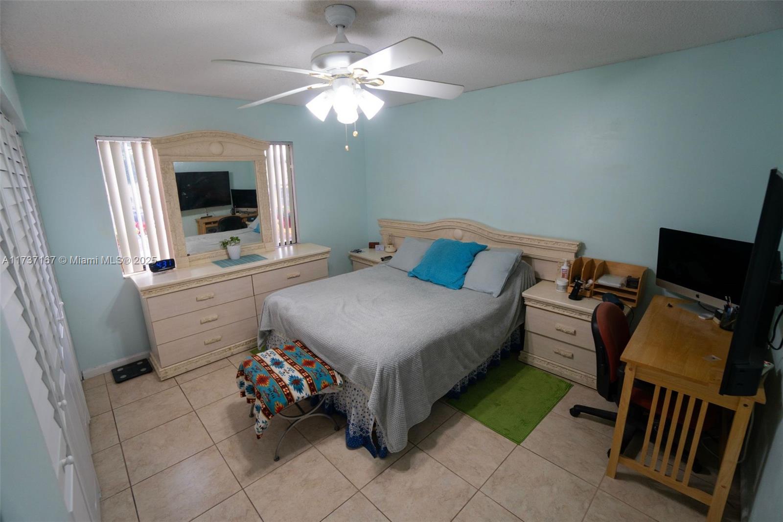 9671 W Elm Ln, Miramar, Florida image 18
