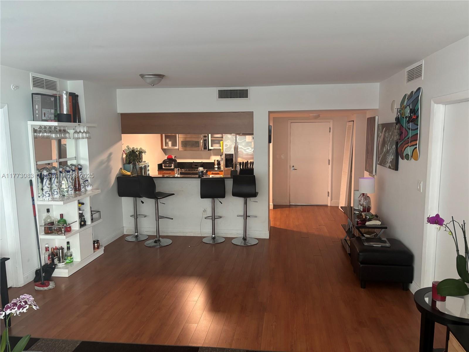 1800 N Bayshore Dr #2912, Miami FL 33132