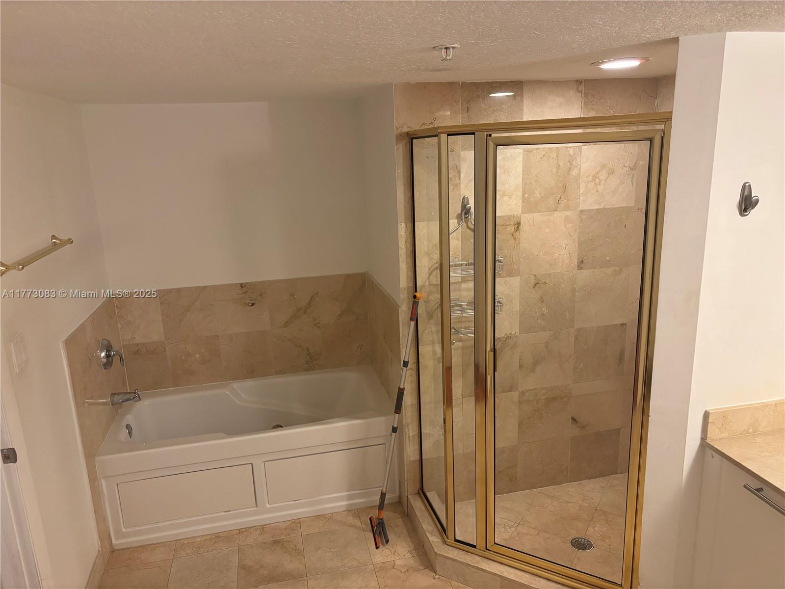 1800 N Bayshore Dr #2912, Miami FL 33132