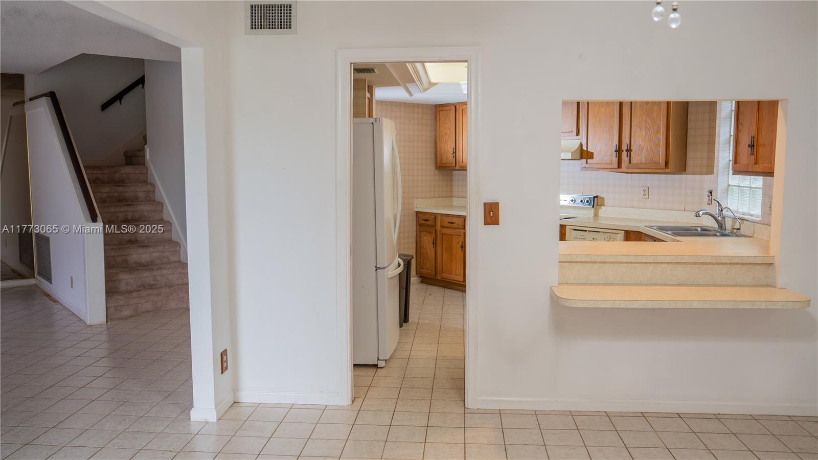 4270 Hazel Ave #B, Palm Beach Gardens, Florida image 11