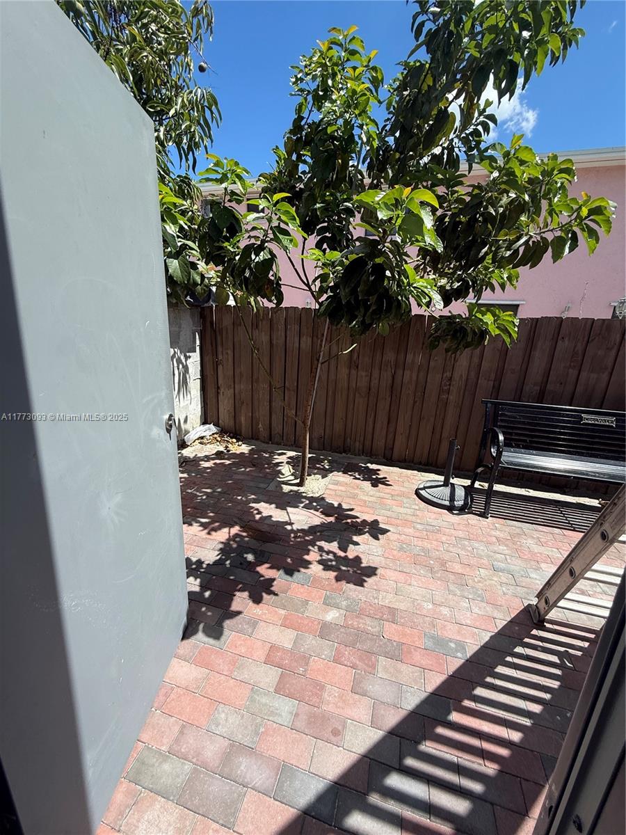 Undisclosed For Sale A11773093, FL