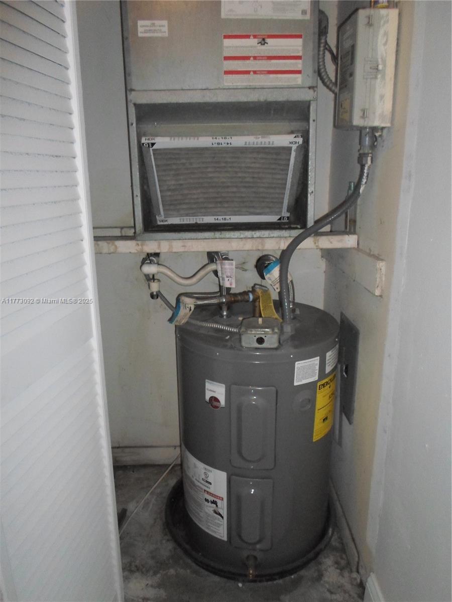 2750 W 60th St #59, Hialeah, Florida image 30