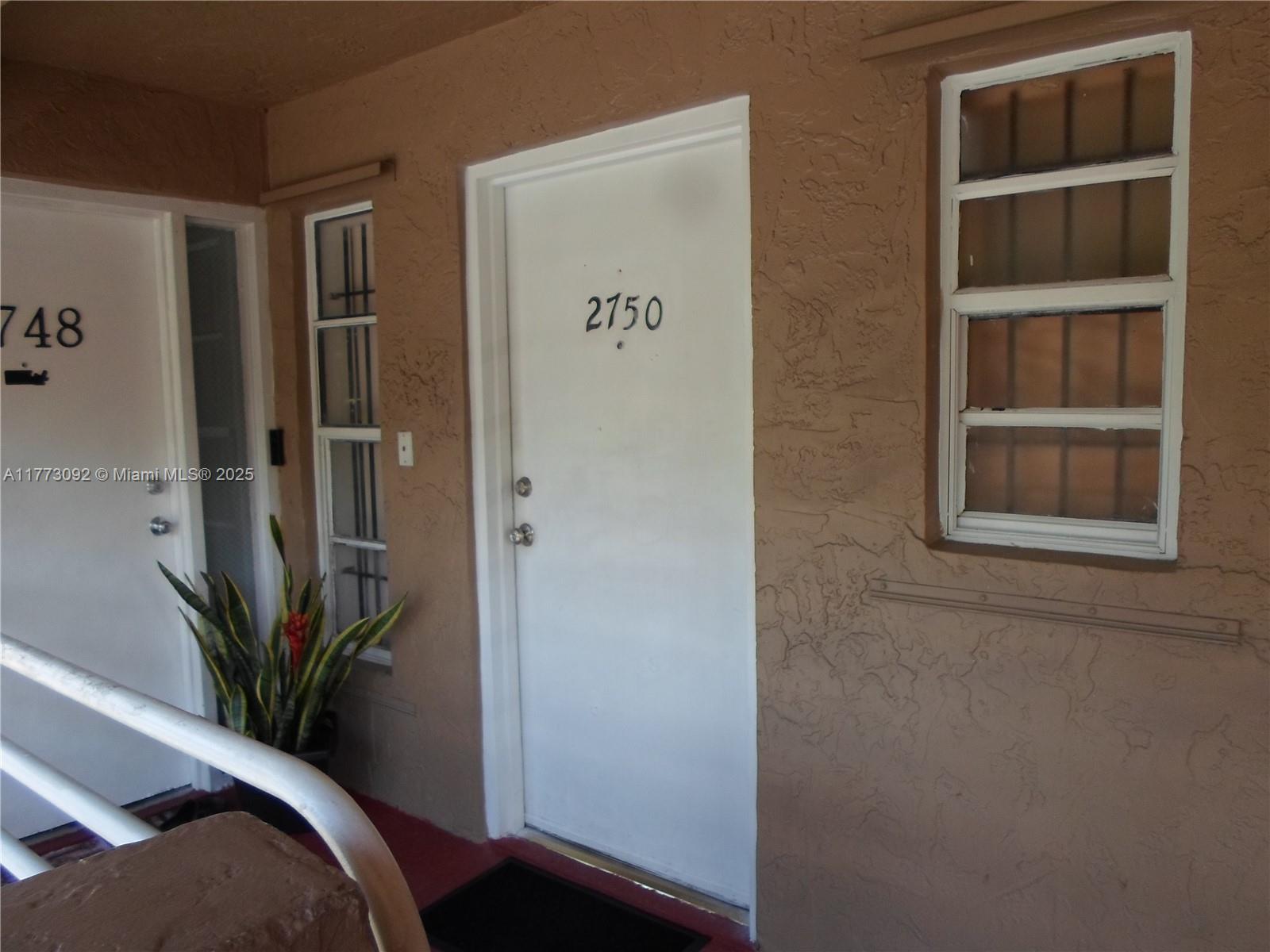 2750 W 60th St #59, Hialeah, Florida image 33