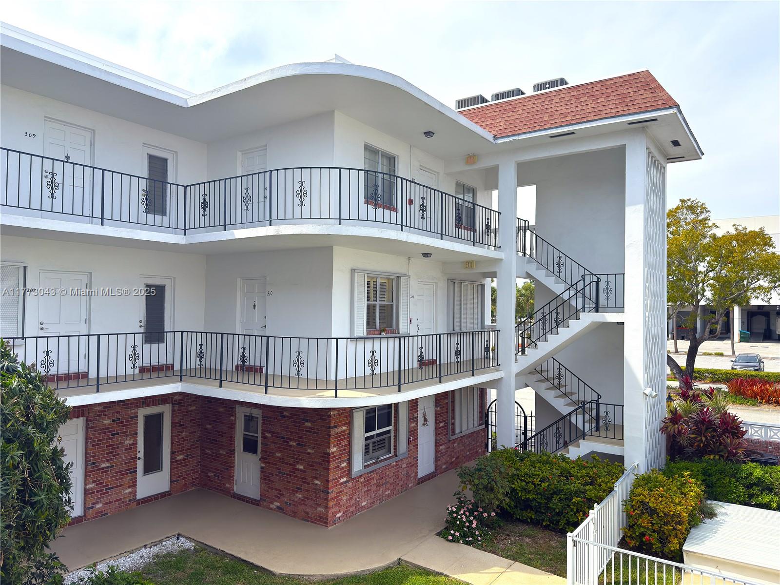 Listing Photo 18