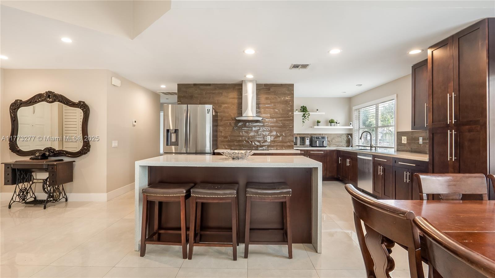 2719 Arrowwood Ct, Davie, Florida image 22