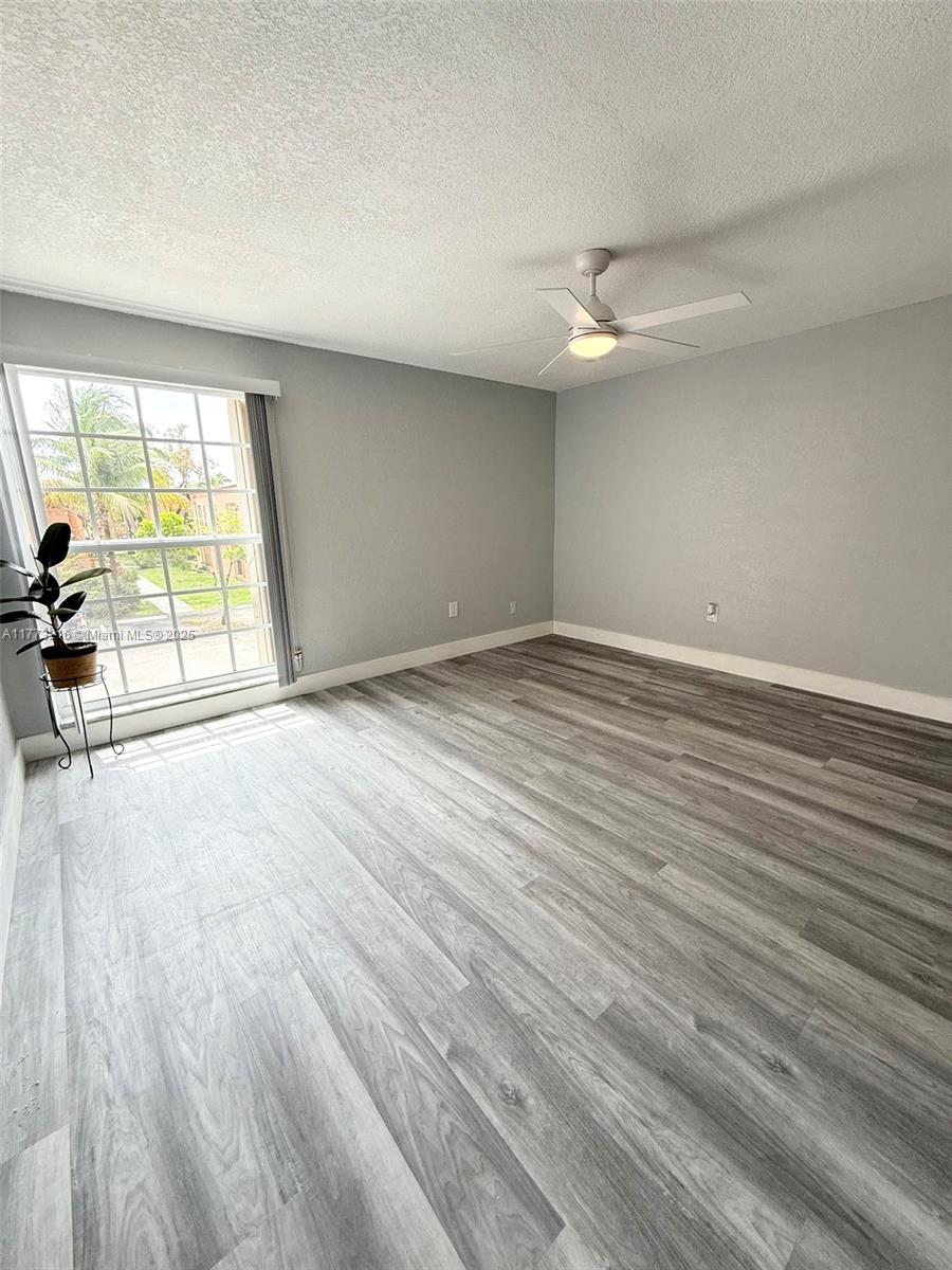 7100 Fairway Dr #K10, Miami Lakes, Florida image 22