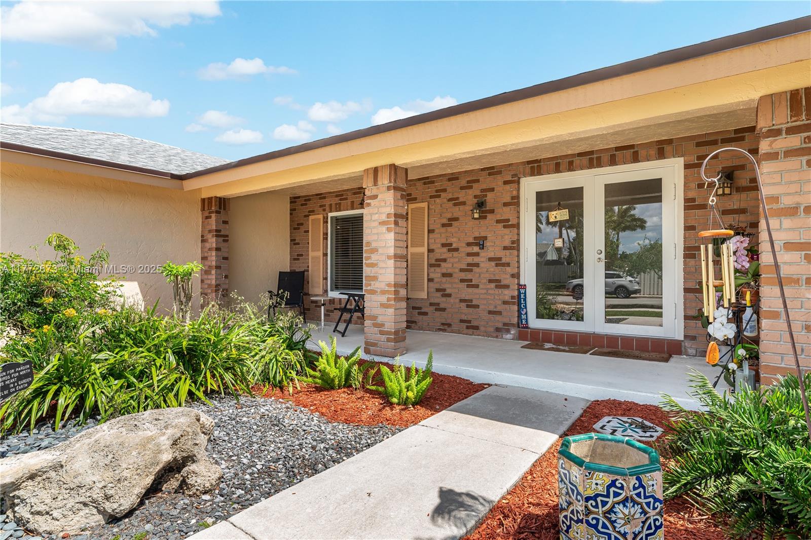 940 Blue Ridge Way, Davie, Florida image 2