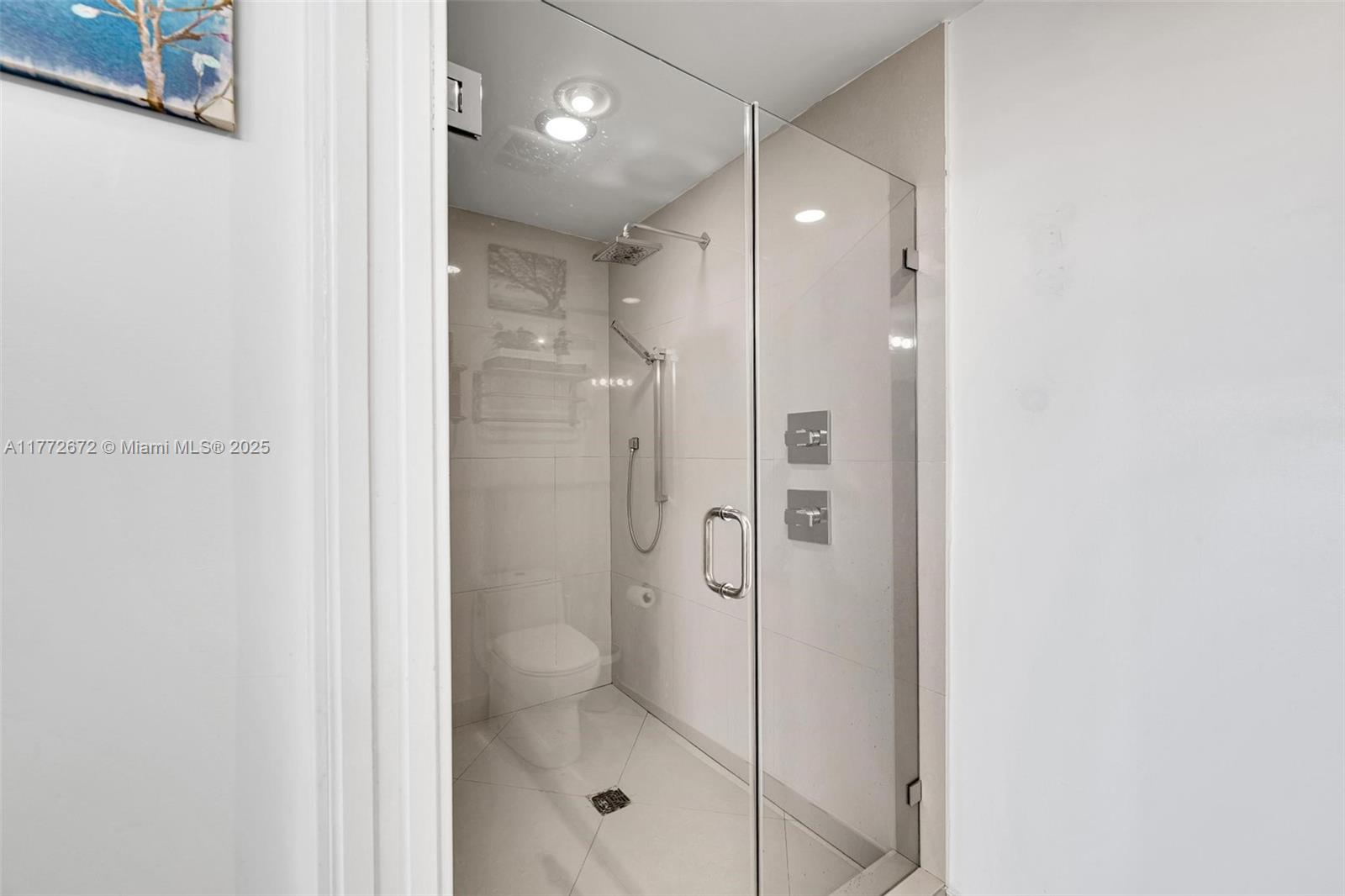600 NE 27th St #803, Miami FL 33137