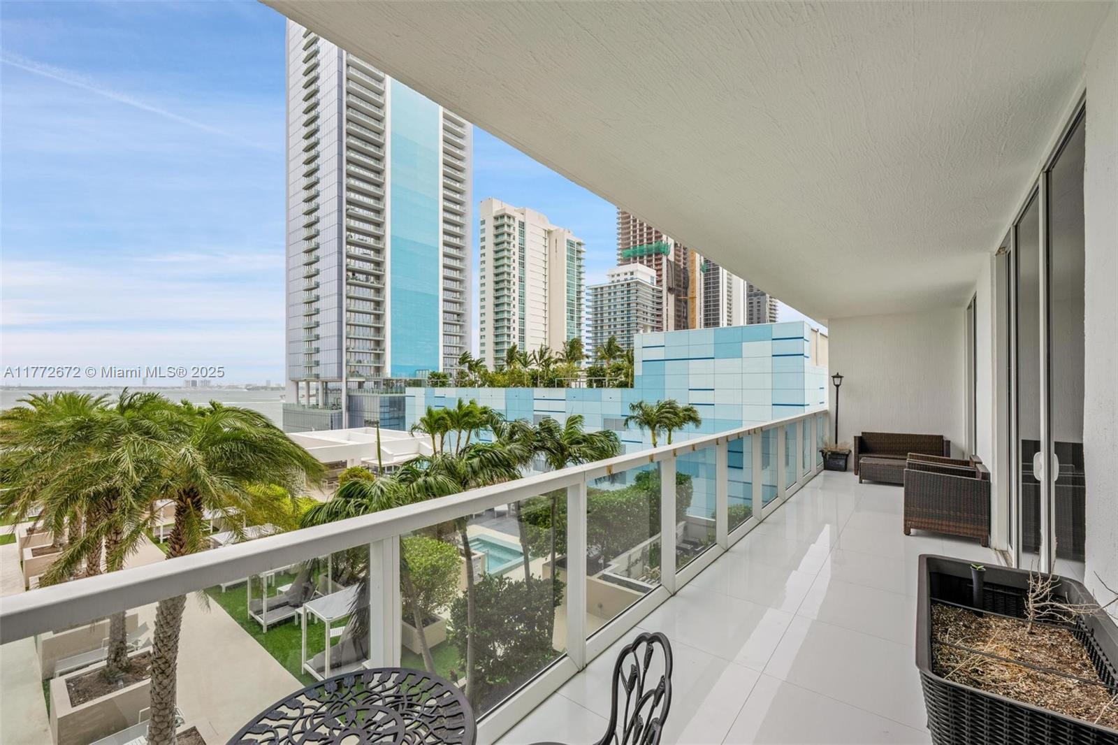600 NE 27th St #803, Miami FL 33137