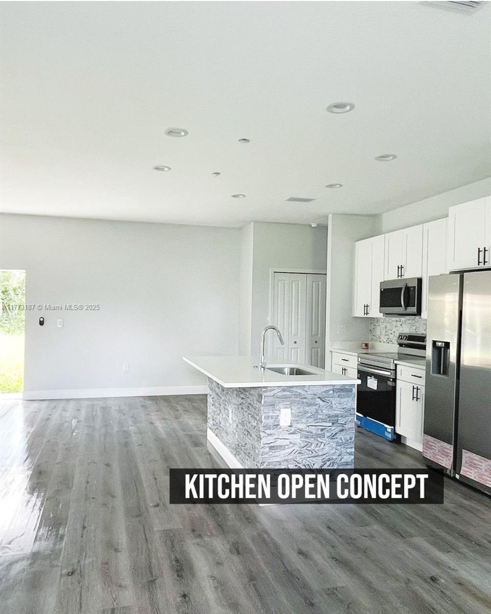 17041 Malta, Port Charlotte, Florida image 33