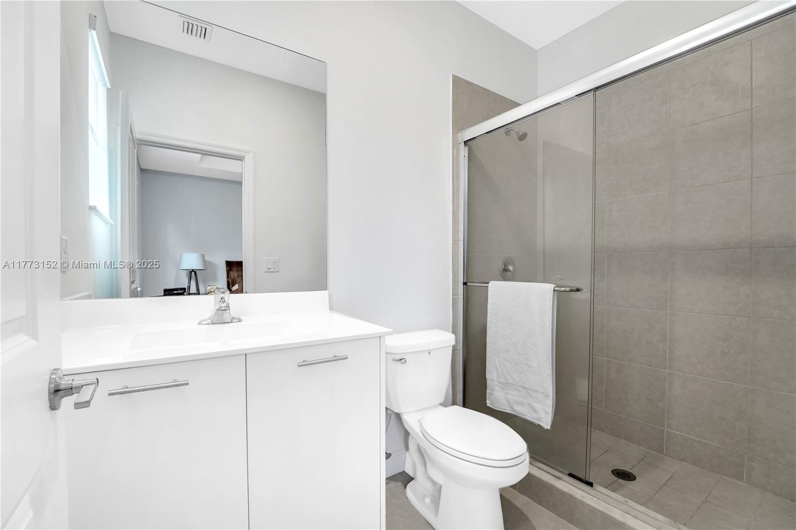 Residential, Miami, Florida image 17