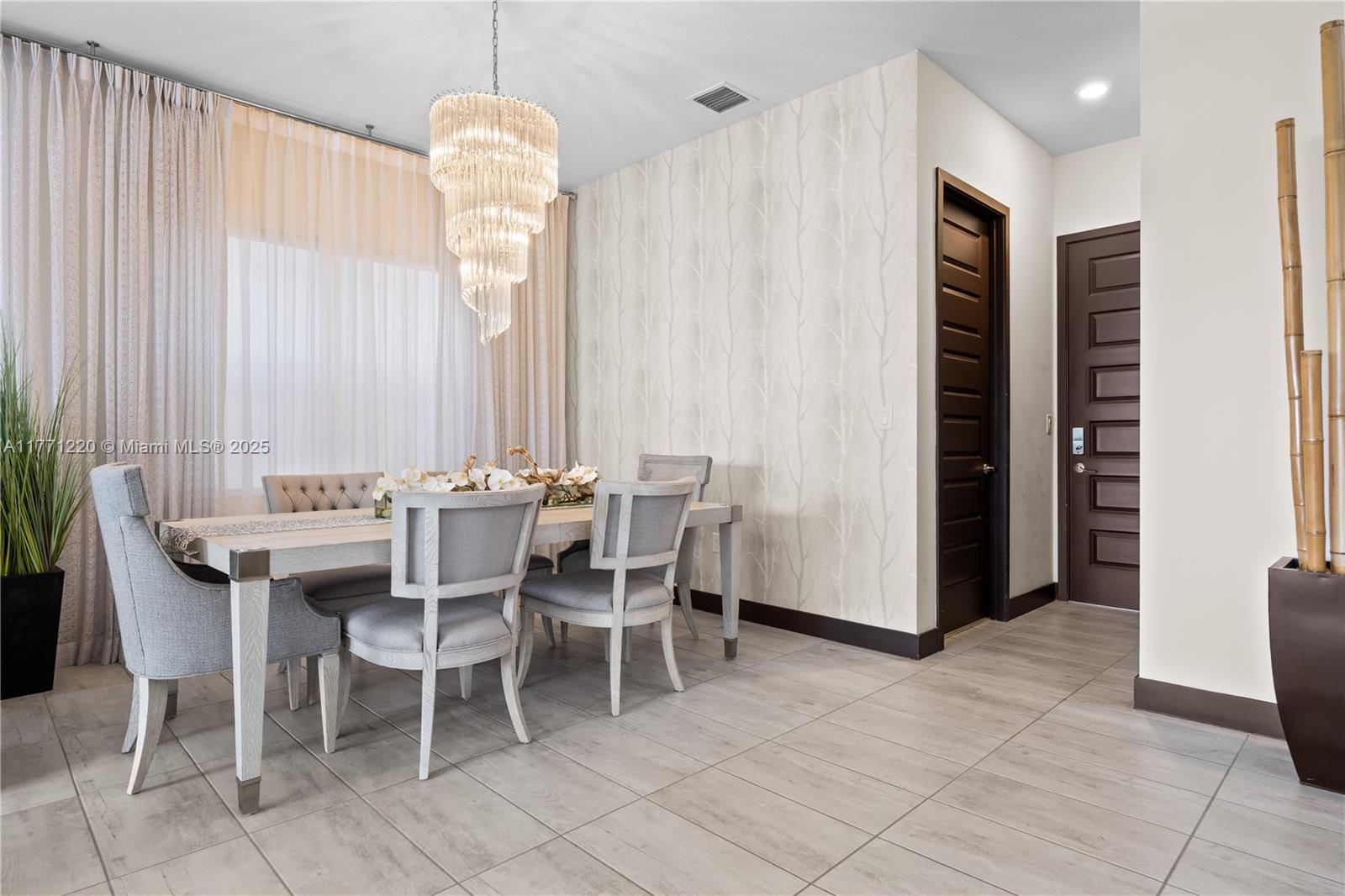 15742 NW 88th Ave, Miami Lakes, Florida image 13
