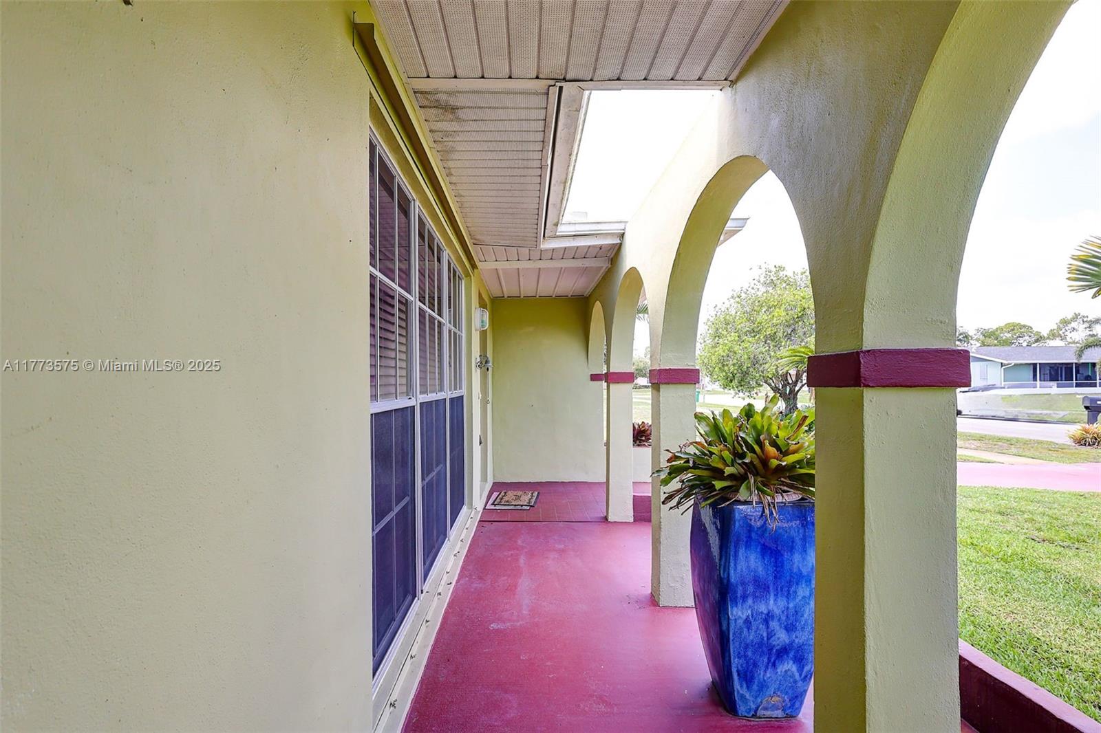 779 SW Ravenswood Ln, Port St. Lucie, Florida image 6