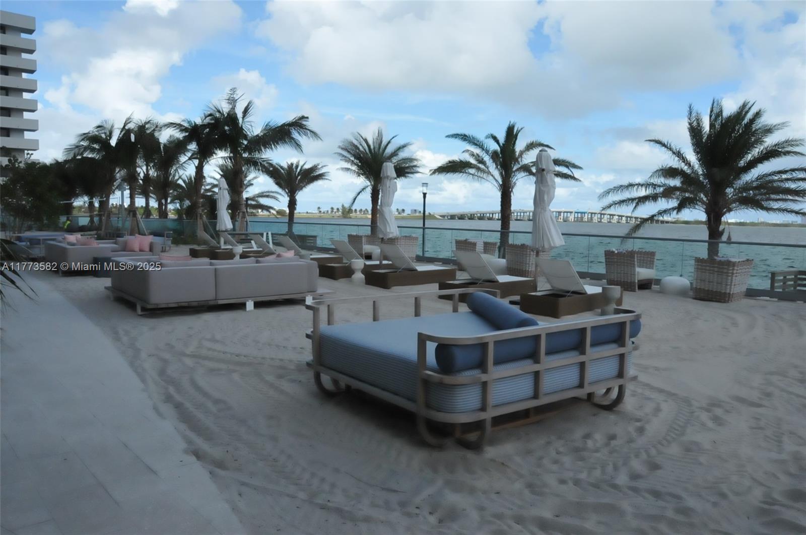 , Miami FL 33137