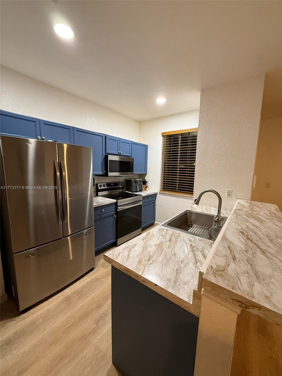 Property photo # 9