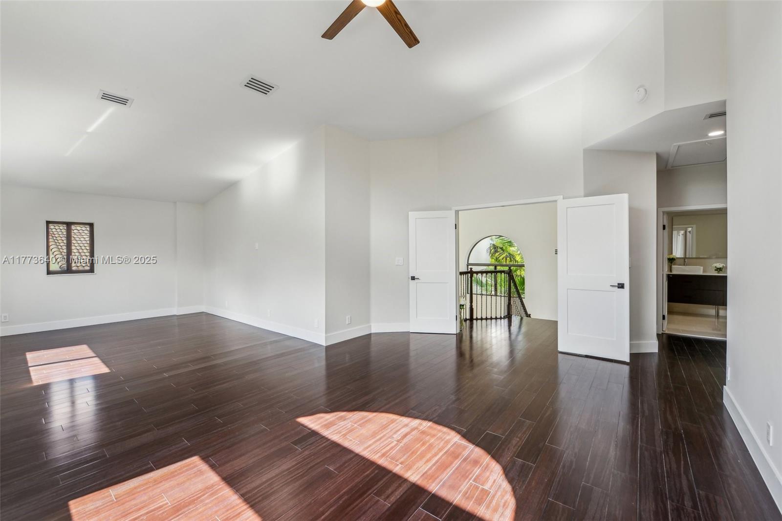 Listing Photo 17