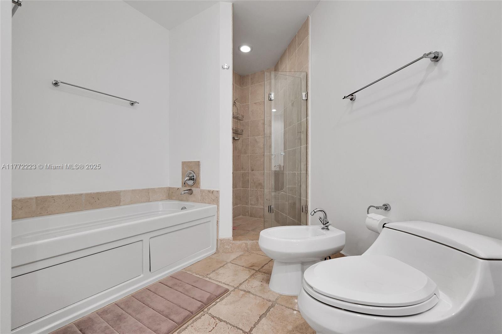 Listing Photo 17