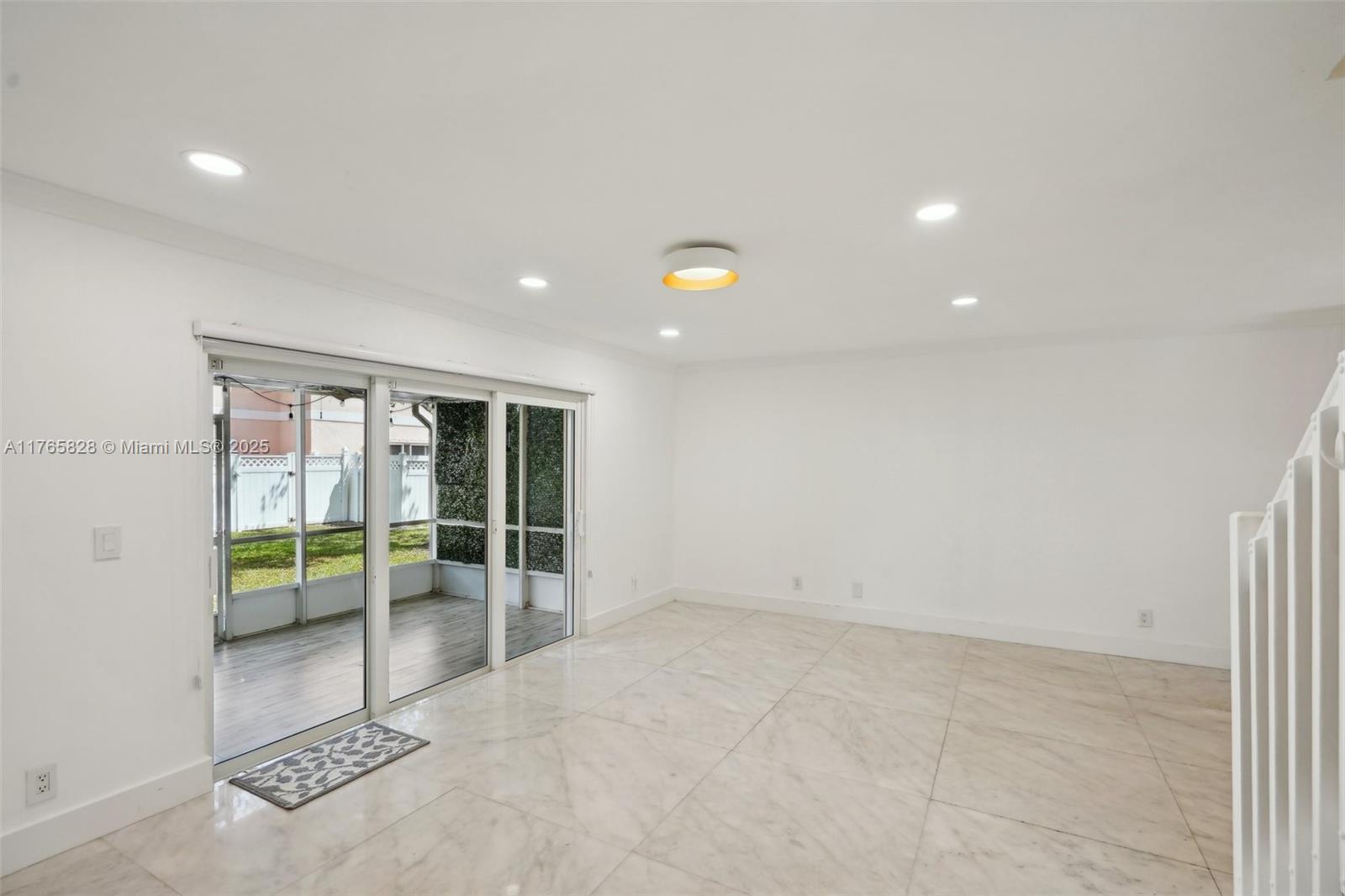 627 NW 208th Dr, Pembroke Pines, Florida image 7