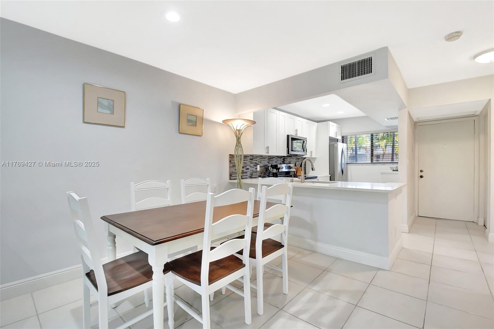 3605 S Ocean Blvd #210, Palm Beach, Florida image 9