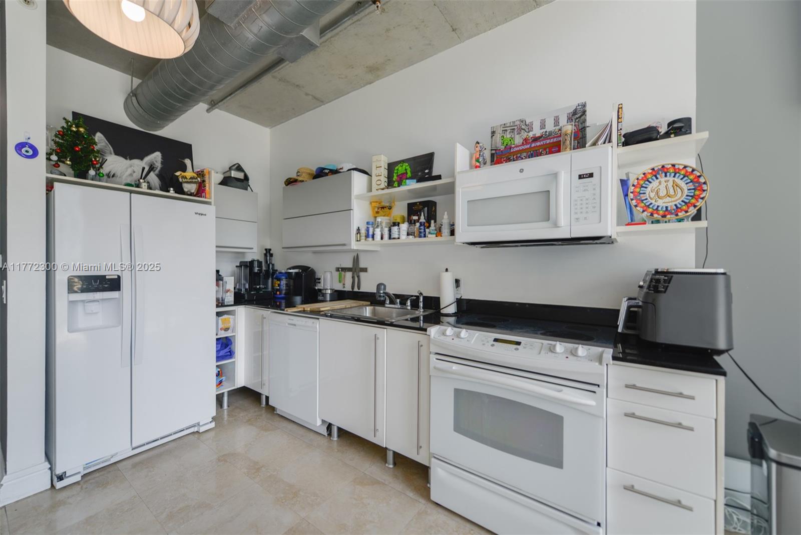 690 SW 1st Ct #1022, Miami FL 33130