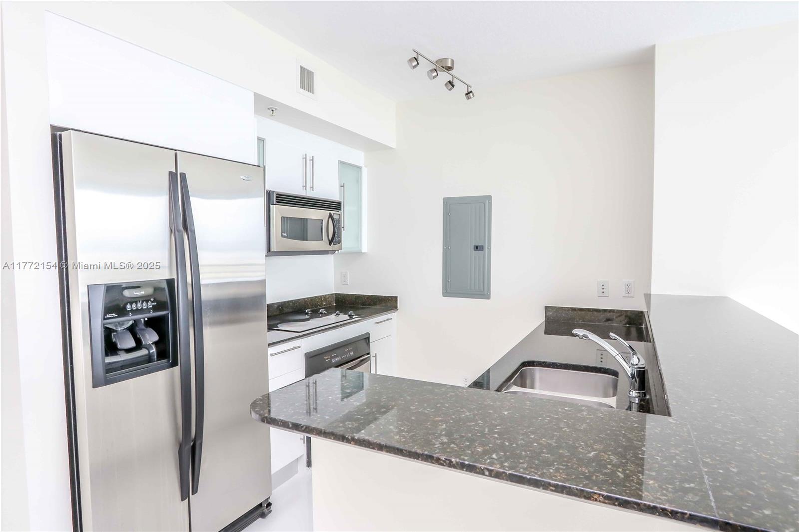 325 S Biscayne Blvd #1922, Miami FL 33131