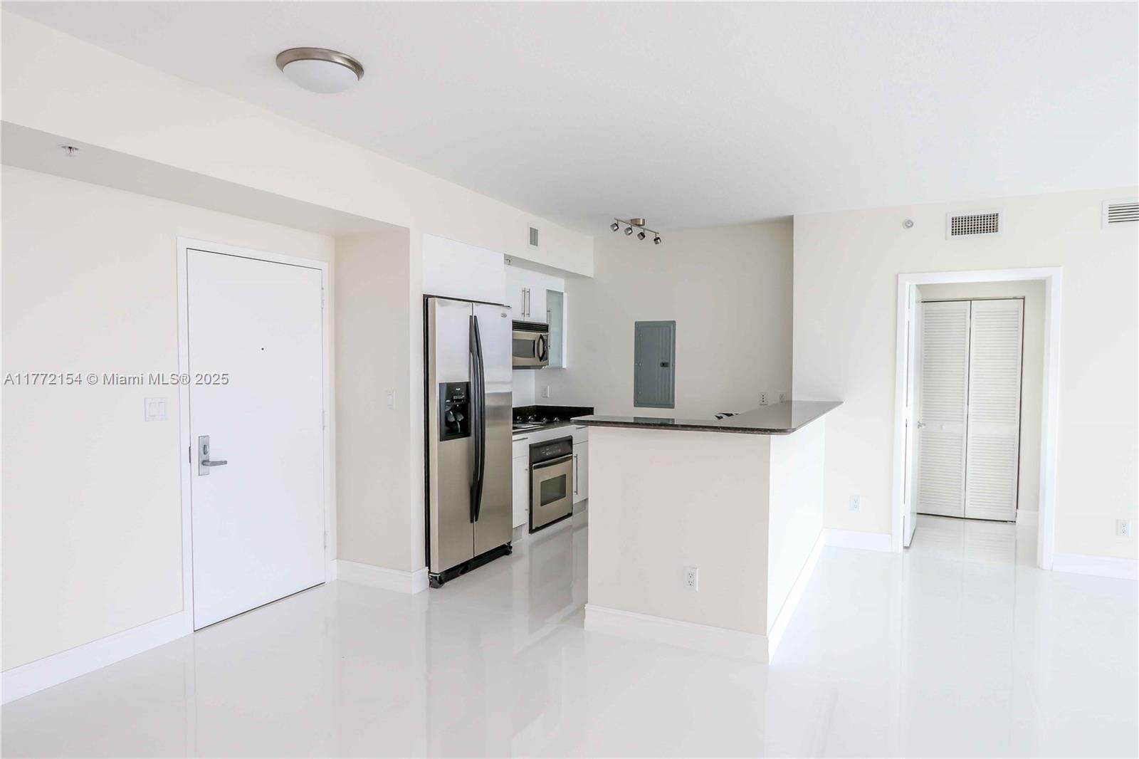 325 S Biscayne Blvd #1922, Miami FL 33131